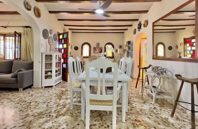 6 soveværelse Villa til salg i Cap Martí - El Tossalet - Pinomar, Javea / Xàbia med swimmingpool garage - € 790.000 (Ref: 9819974)
