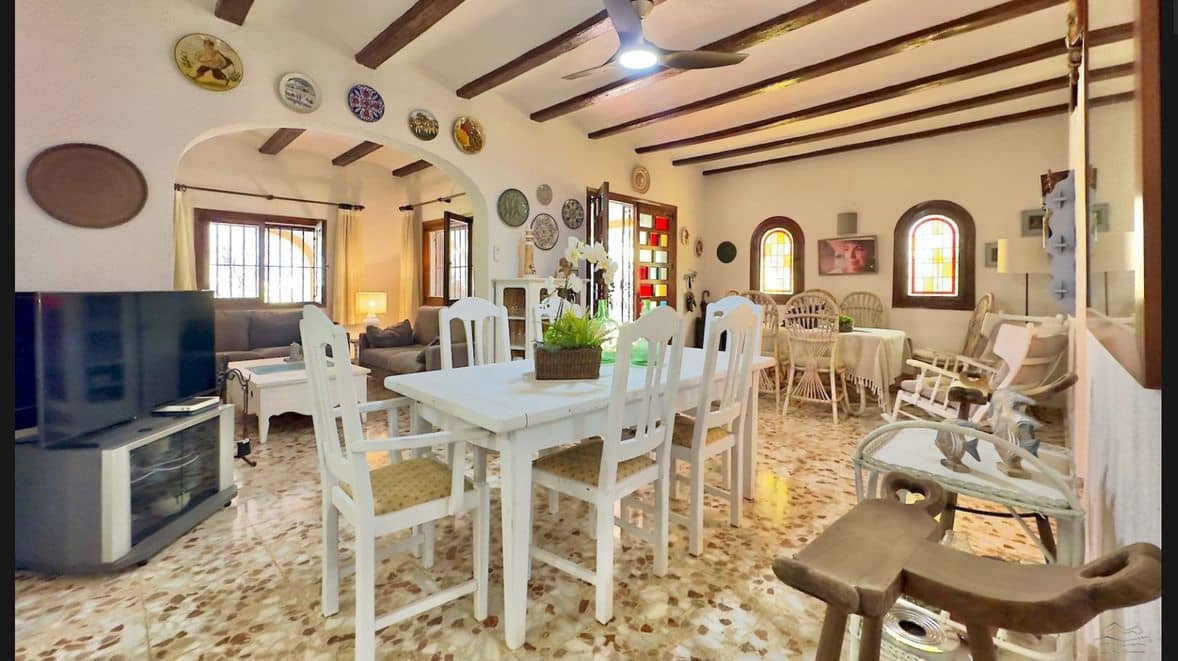 6 soveværelse Villa til salg i Javea / Xabia med swimmingpool garage - € 790.000 (Ref: 9819974)
