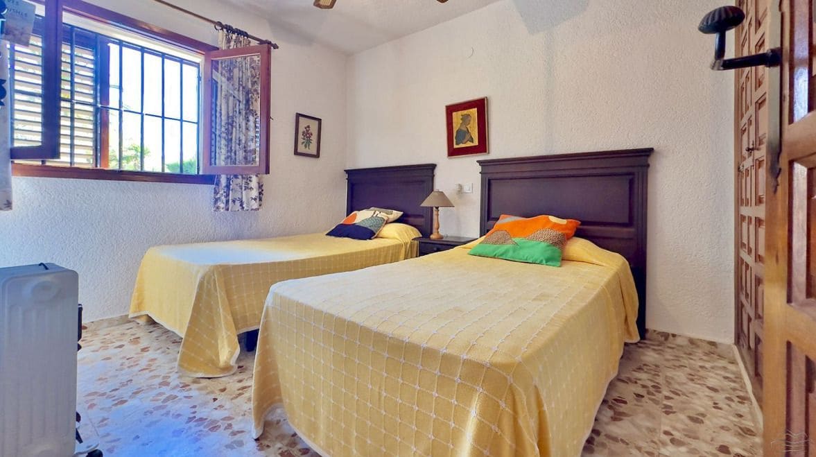 6 soveværelse Villa til salg i Javea / Xabia med swimmingpool garage - € 790.000 (Ref: 9819974)