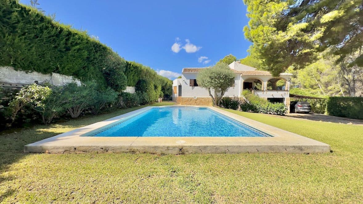 6 soveværelse Villa til salg i Javea / Xabia med swimmingpool garage - € 790.000 (Ref: 9819974)