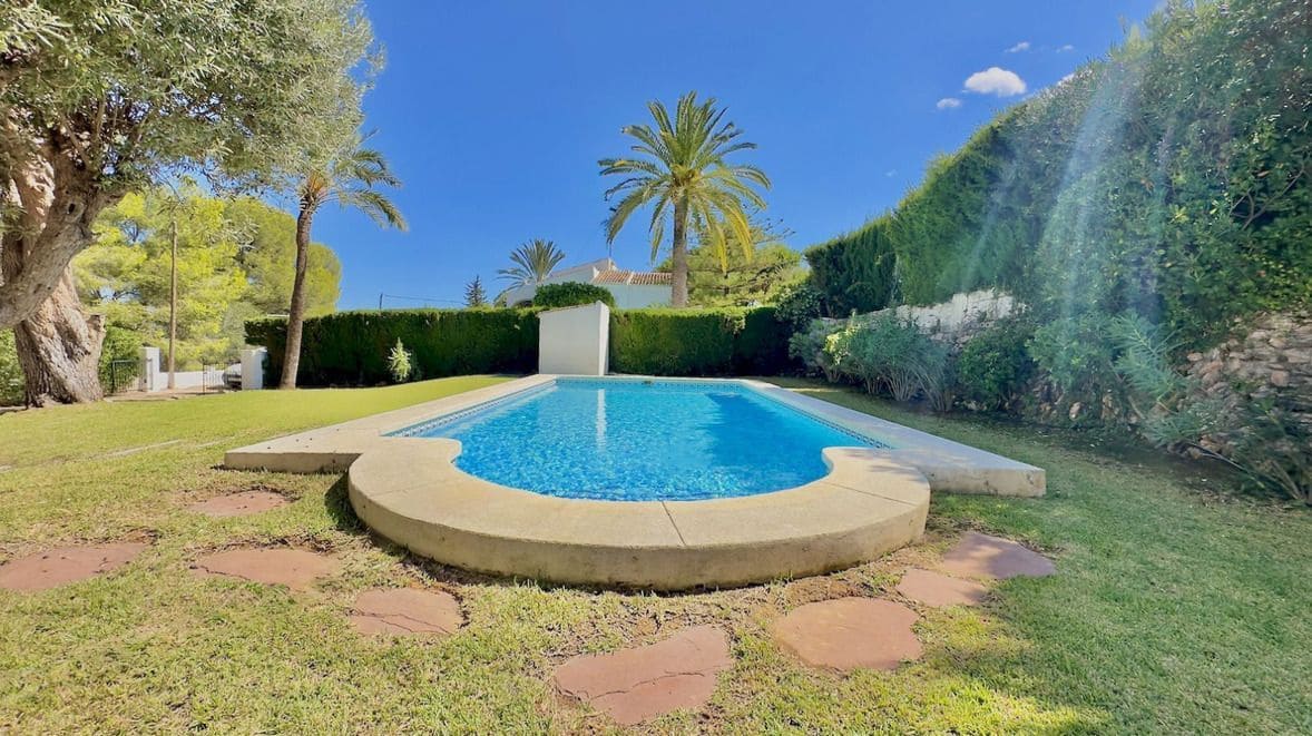 6 soveværelse Villa til salg i Javea / Xabia med swimmingpool garage - € 790.000 (Ref: 9819974)