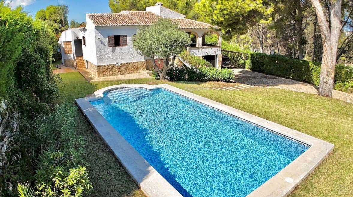 6 soveværelse Villa til salg i Javea / Xabia med swimmingpool garage - € 790.000 (Ref: 9819974)