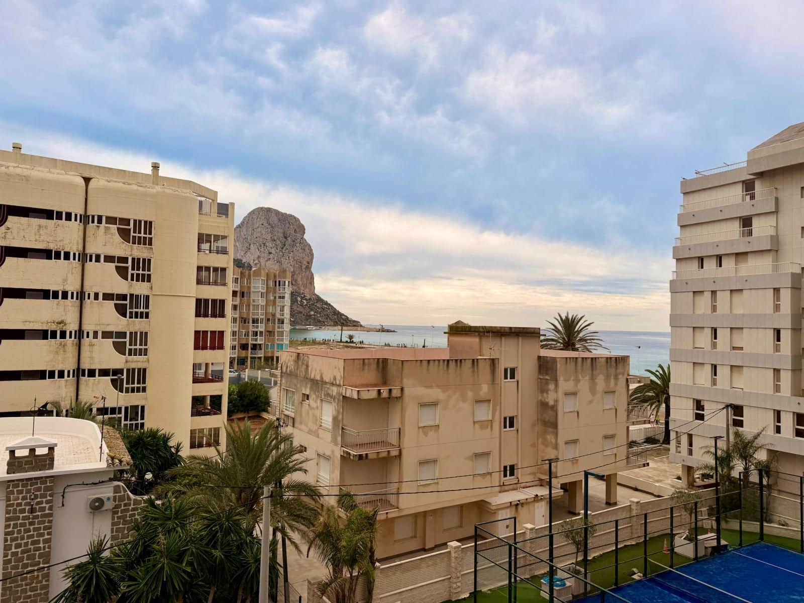 3 makuuhuone Huoneisto myytävänä paikassa Calpe / Calp mukana uima-altaan 
autotalli - 490 000 € (Ref: 9826333)