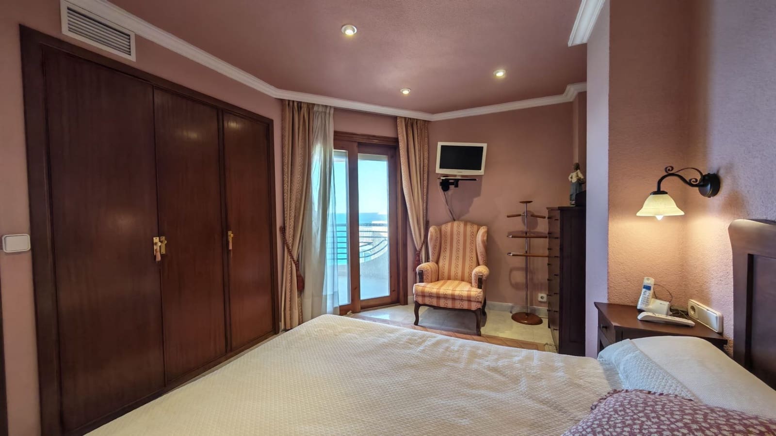 2 chambre Appartement à vendre à Benidorm avec piscine garage - 560 000 € (Ref: 9849073)