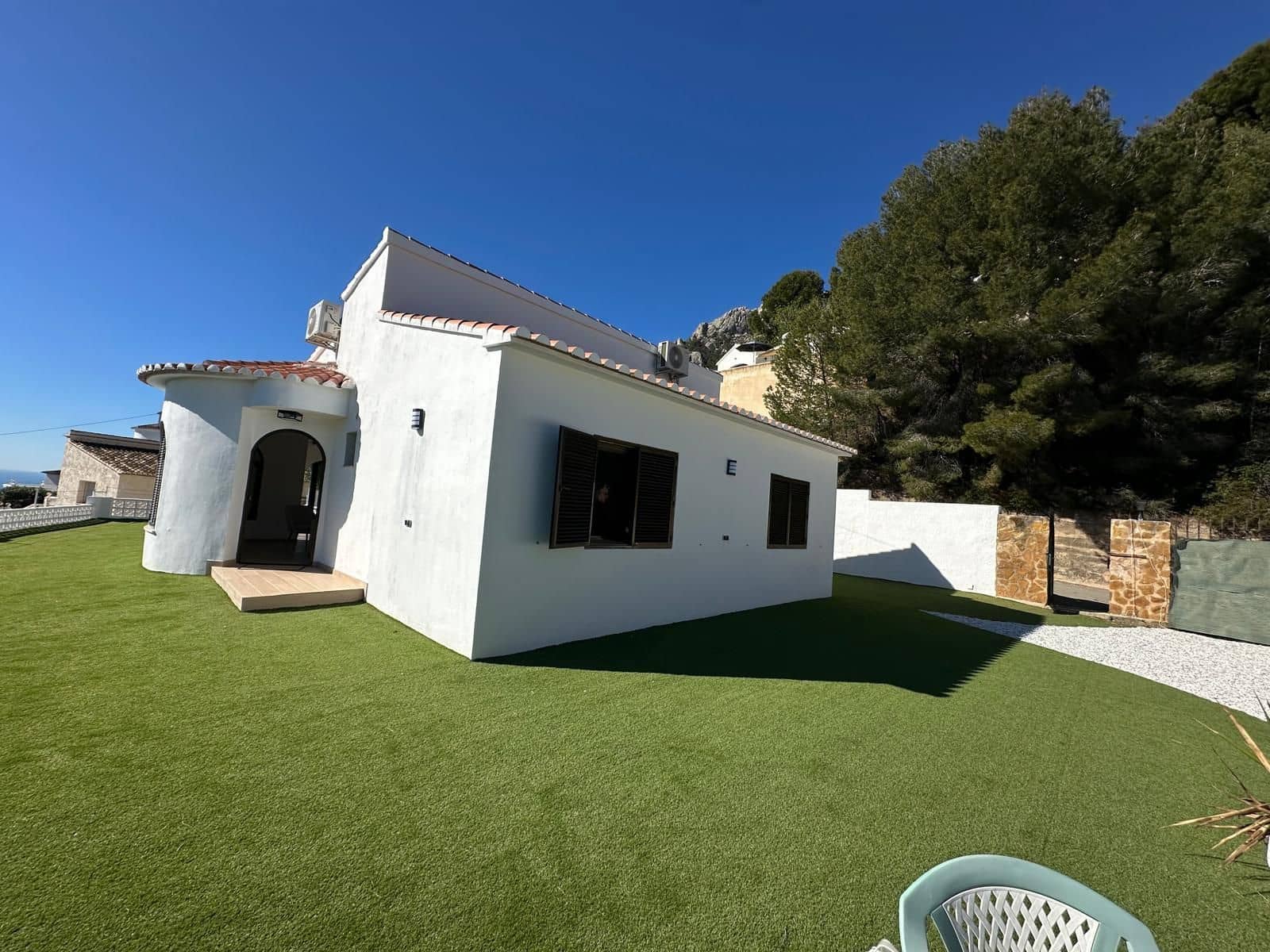 3 makuuhuone Huvila myytävänä paikassa Calpe / Calp mukana uima-altaan 
autotalli - 725 000 € (Ref: 9859606)