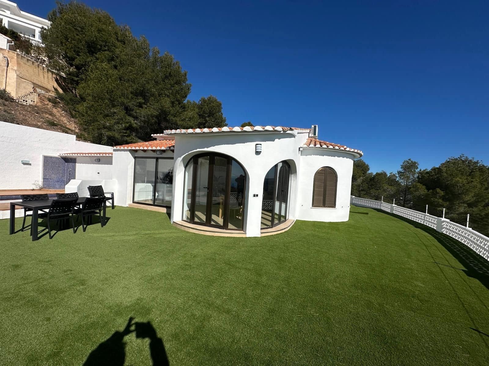 3 makuuhuone Huvila myytävänä paikassa Calpe / Calp mukana uima-altaan 
autotalli - 725 000 € (Ref: 9859606)
