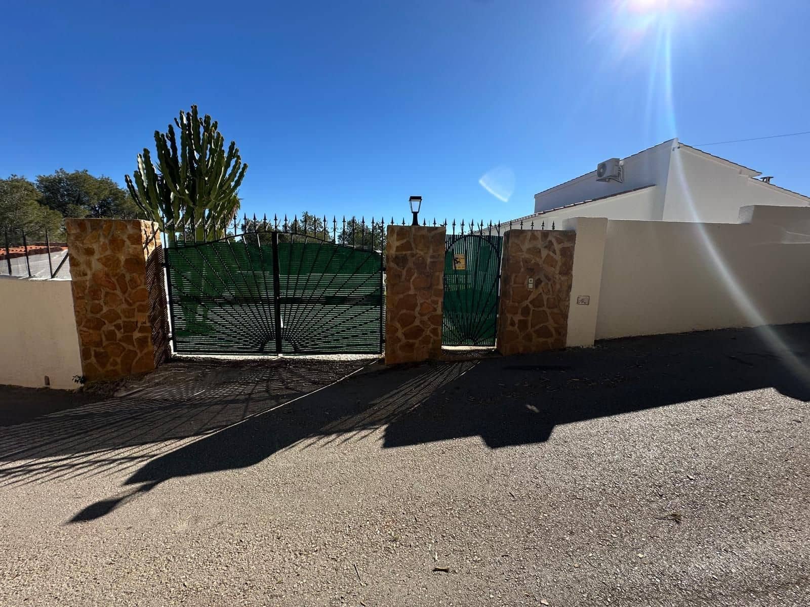 3 makuuhuone Huvila myytävänä paikassa Calpe / Calp mukana uima-altaan 
autotalli - 725 000 € (Ref: 9859606)