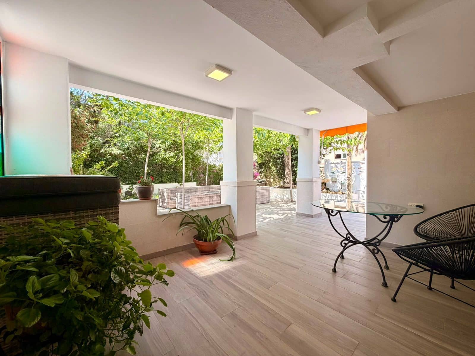 Chalet de 4 habitaciones en El Campello en venta con garaje - 2.500.000 € (Ref: 9933643)