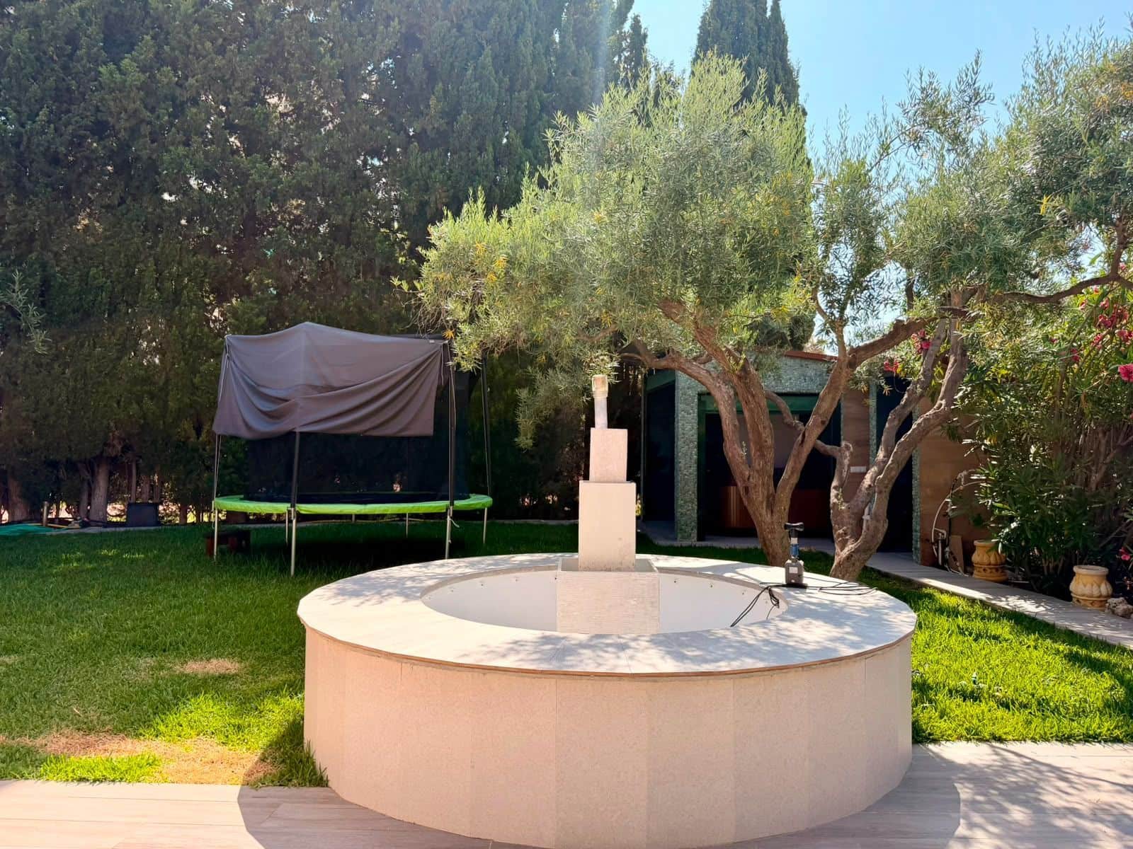 Chalet de 4 habitaciones en El Campello en venta con garaje - 2.500.000 € (Ref: 9933643)