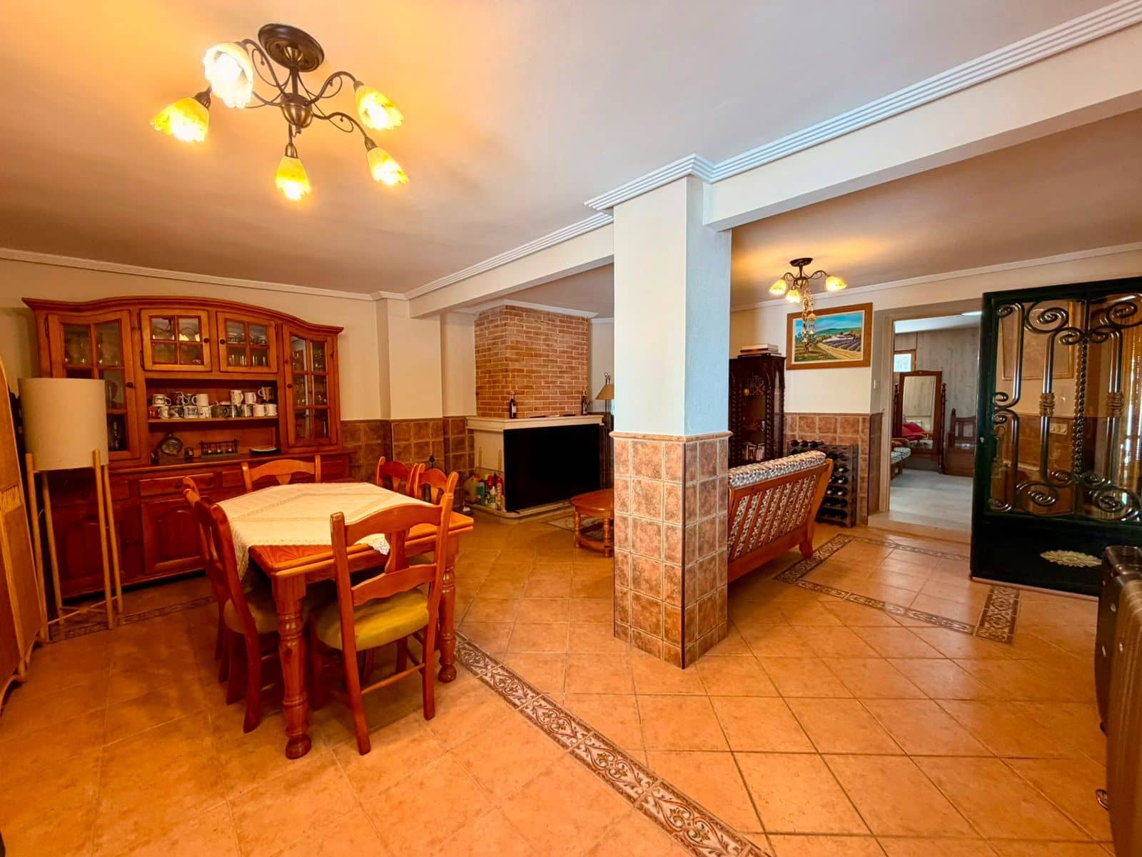 4 bedroom Villa for sale in El Campello with garage - € 2,500,000 (Ref: 9933643)