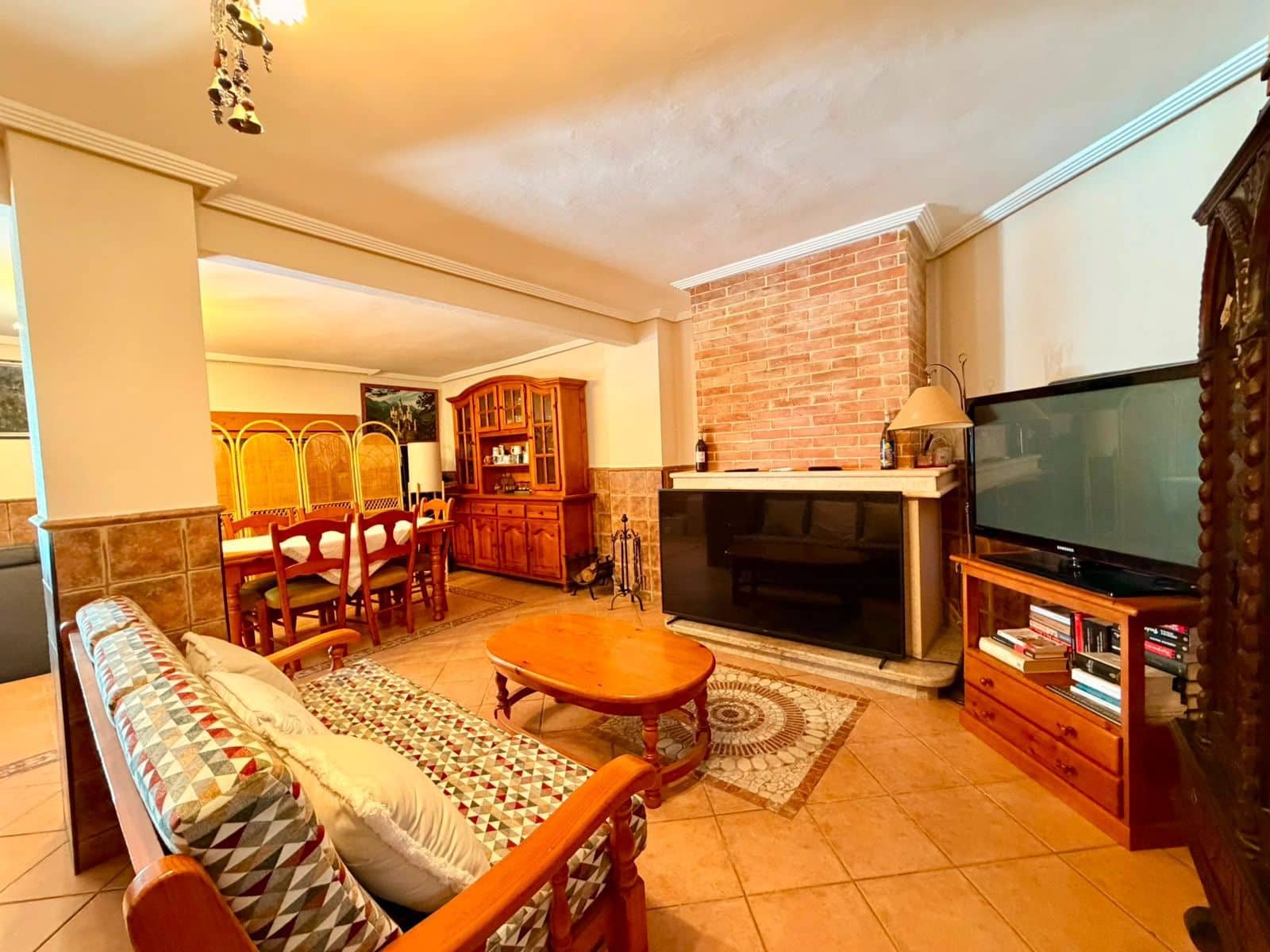 4 bedroom Villa for sale in El Campello with garage - € 2,500,000 (Ref: 9933643)