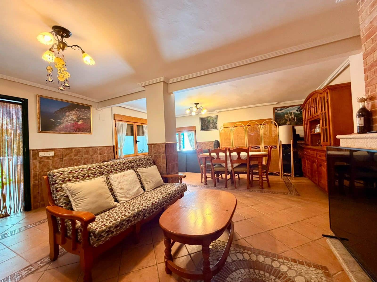 4 bedroom Villa for sale in El Campello with garage - € 2,500,000 (Ref: 9933643)