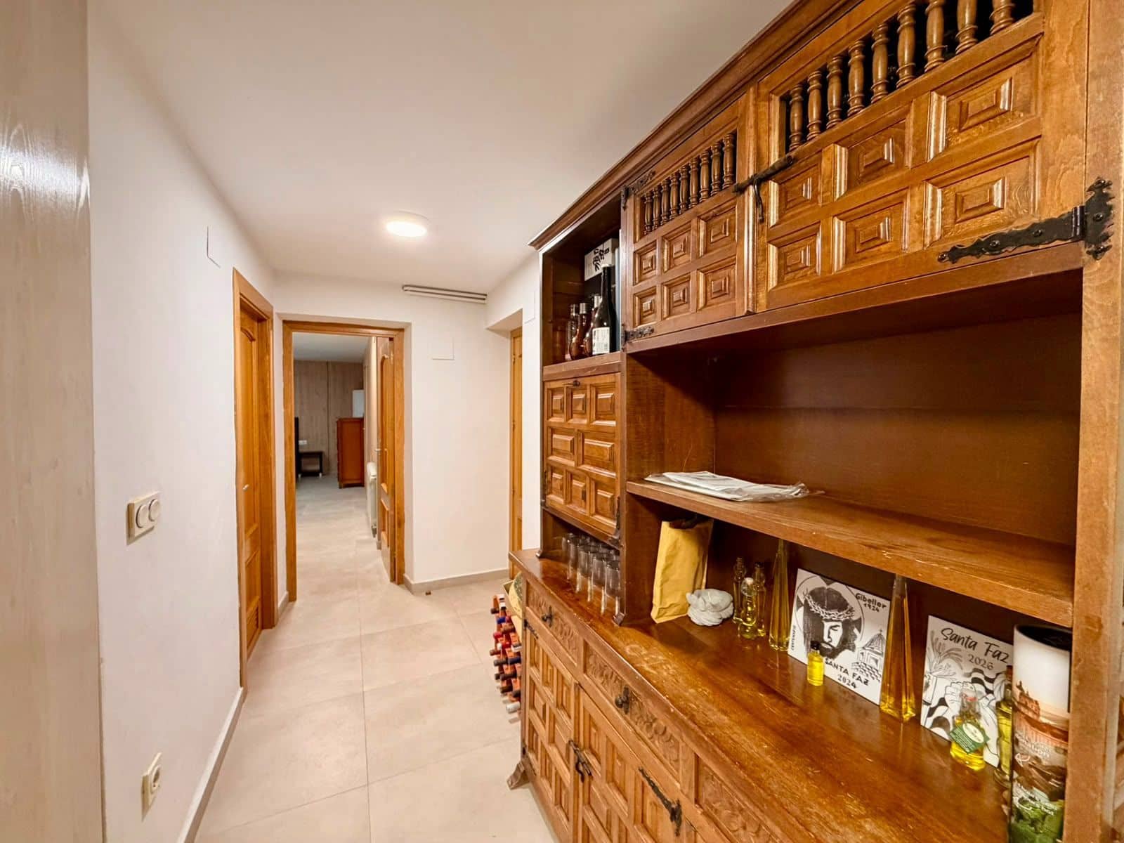 4 bedroom Villa for sale in El Campello with garage - € 2,500,000 (Ref: 9933643)
