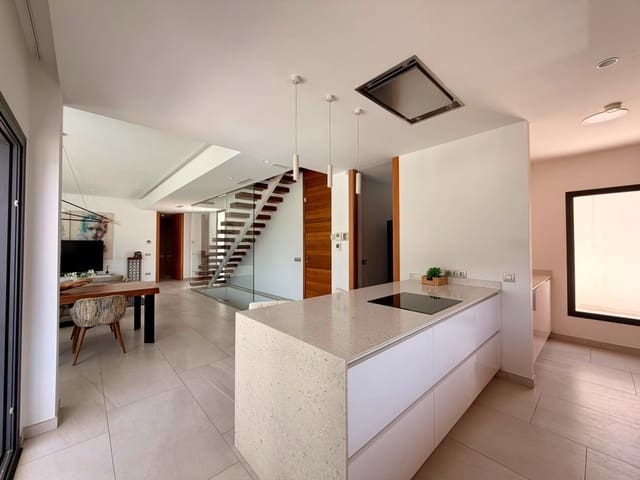 4 slaapkamer Villa te koop in Golf Bahía, Finestrat met zwembad garage - € 1.340.000 (Ref: 9933644)