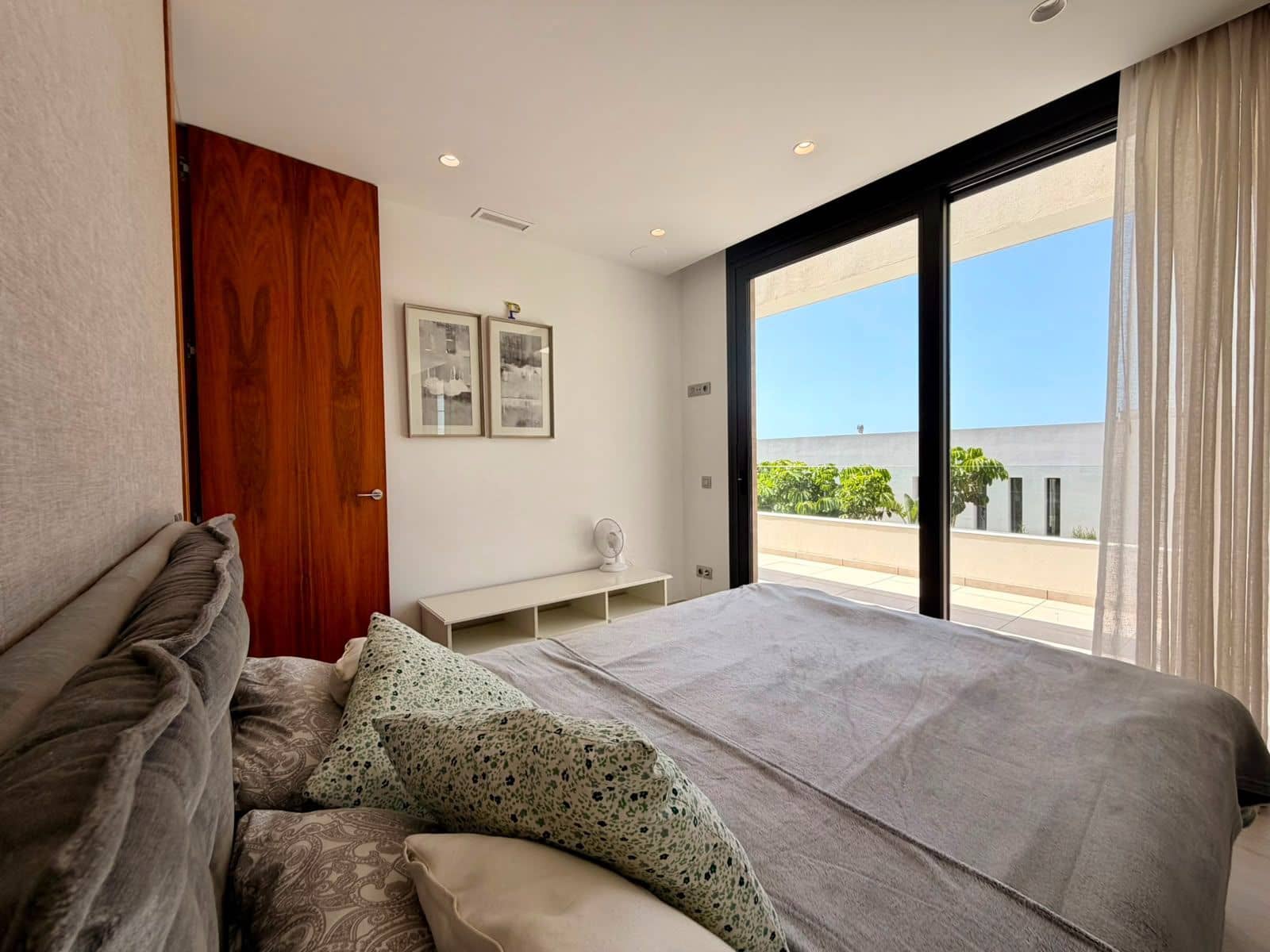 4 bedroom Villa for sale in Finestrat with pool garage - € 1,340,000 (Ref: 9933644)