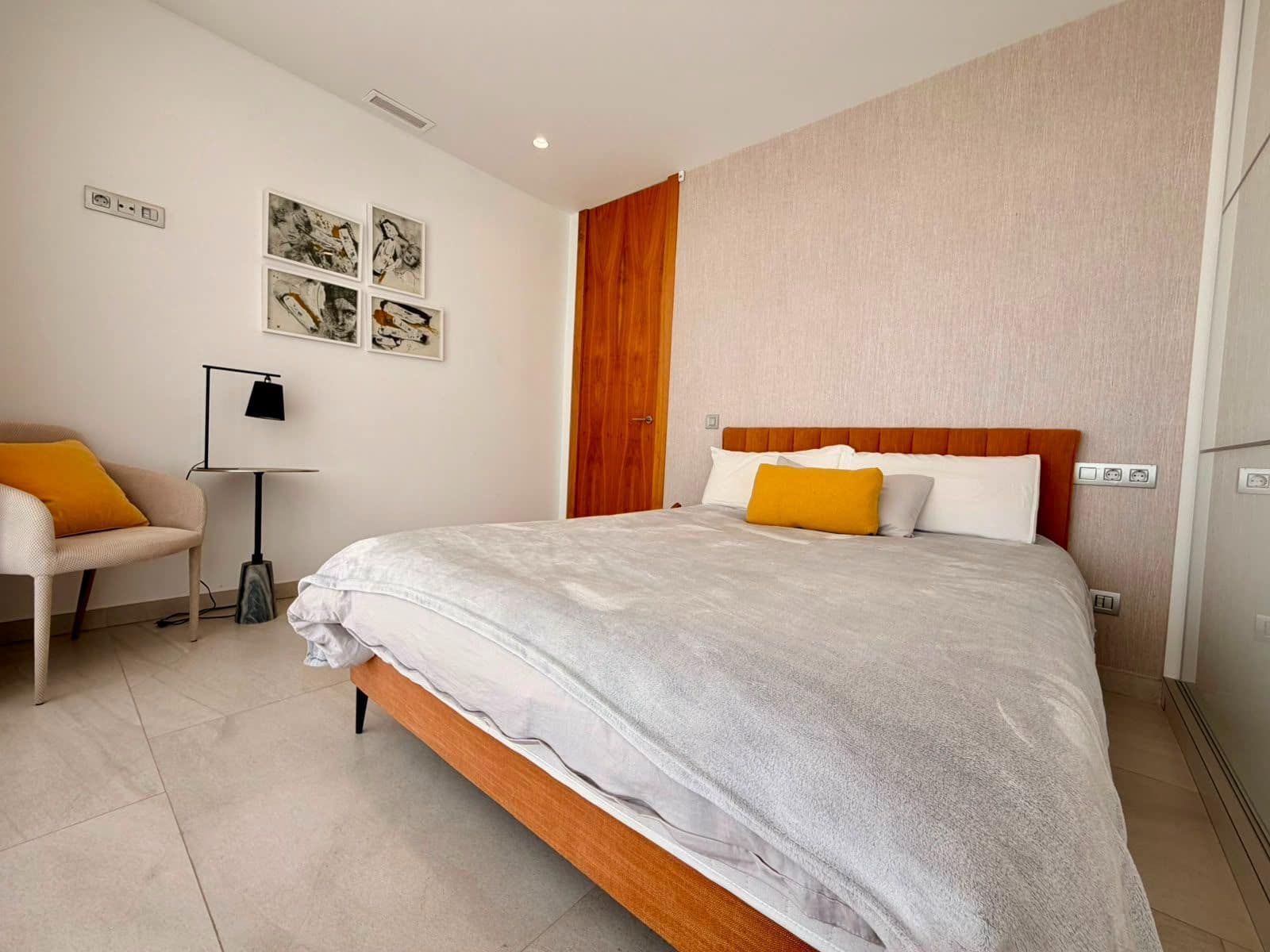 4 bedroom Villa for sale in Finestrat with pool garage - € 1,340,000 (Ref: 9933644)