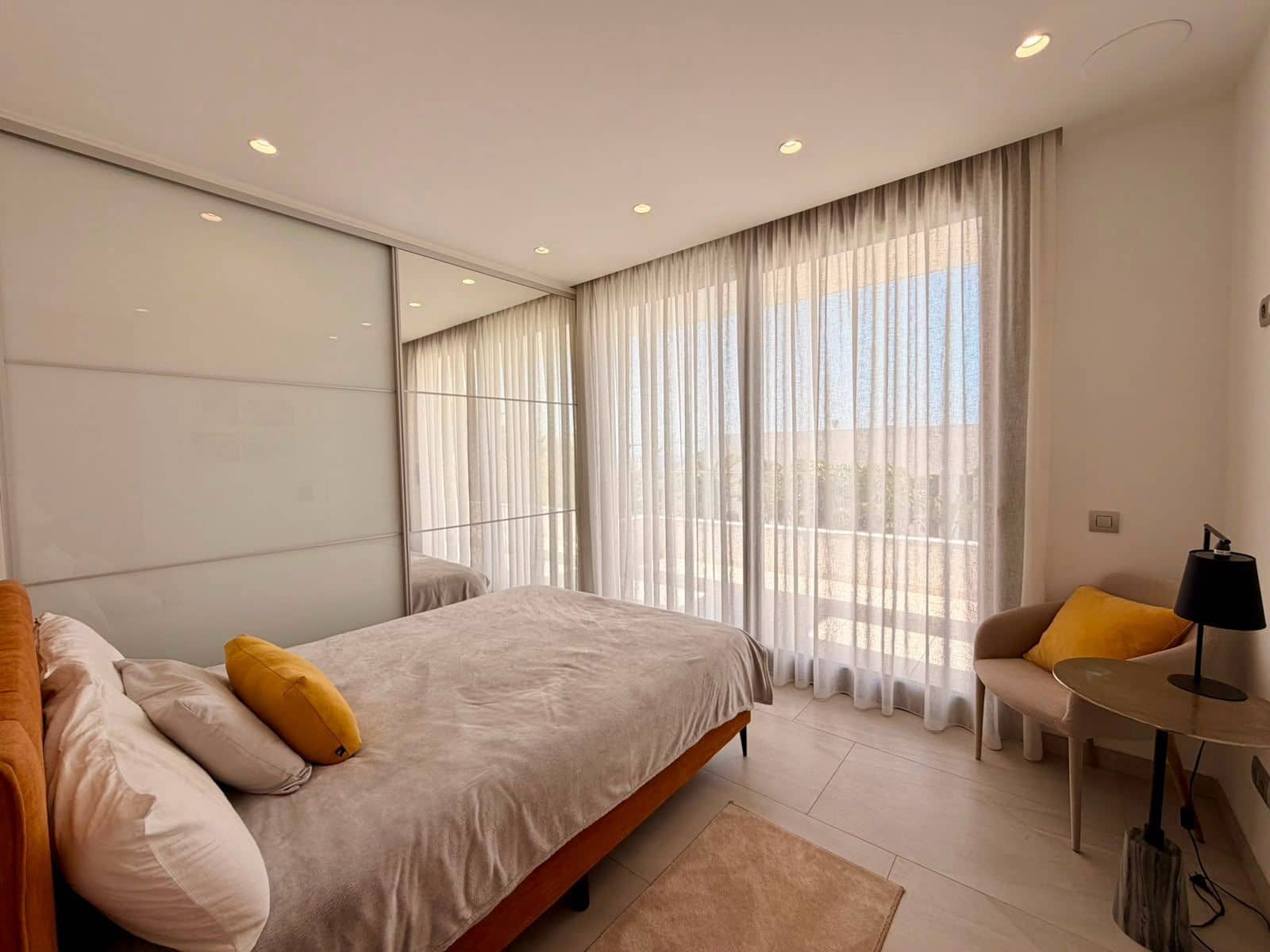 4 bedroom Villa for sale in Finestrat with pool garage - € 1,340,000 (Ref: 9933644)
