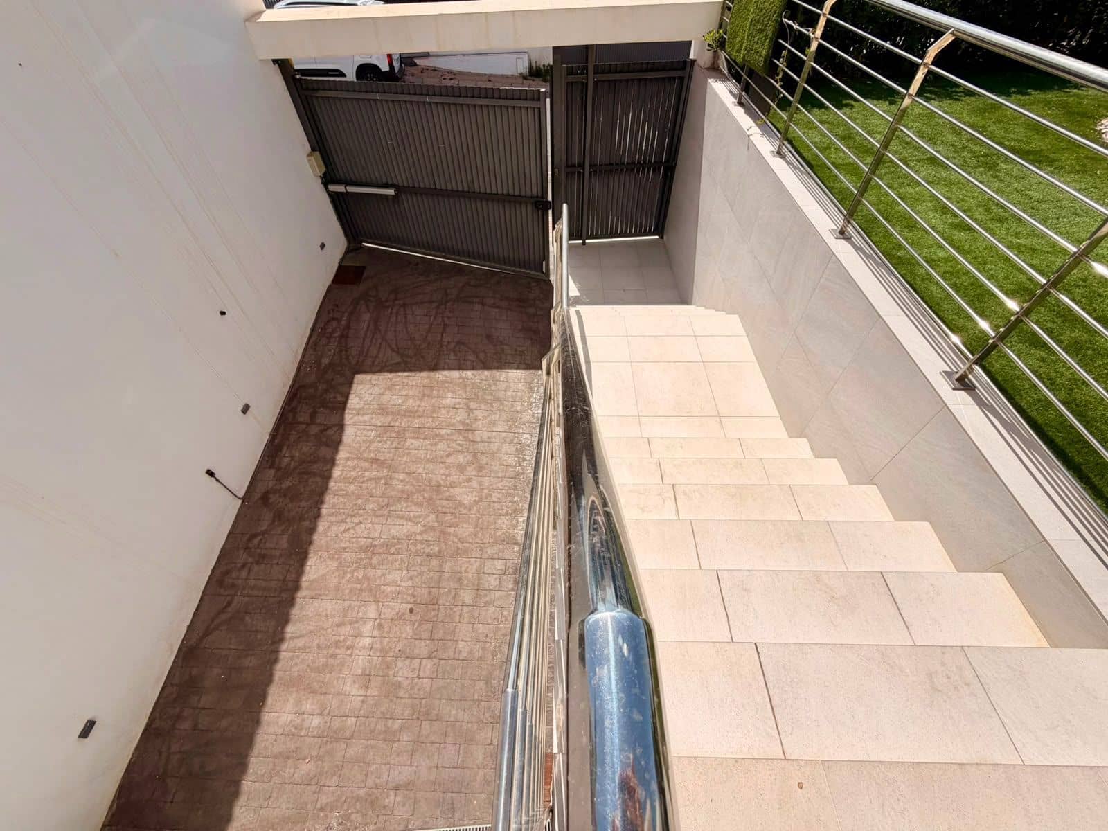 4 bedroom Villa for sale in Finestrat with pool garage - € 1,340,000 (Ref: 9933644)