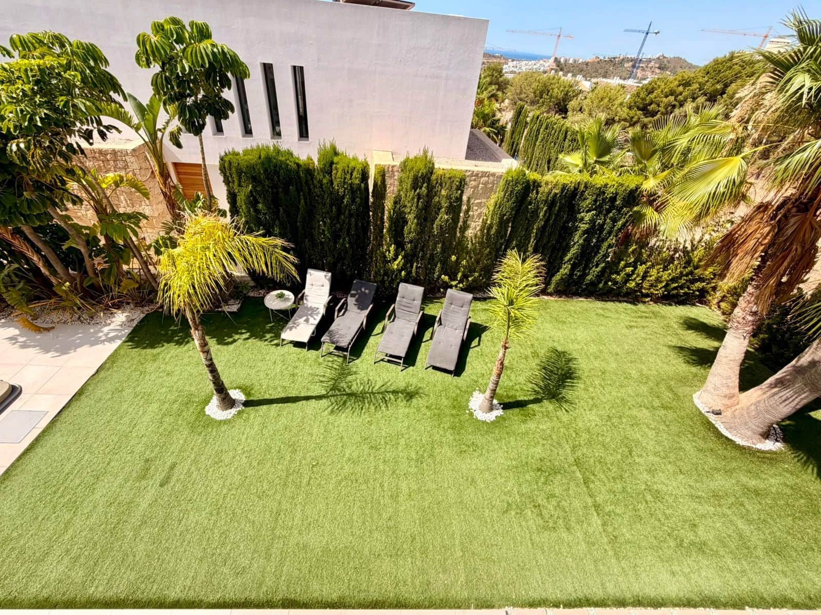 4 bedroom Villa for sale in Finestrat with pool garage - € 1,340,000 (Ref: 9933644)