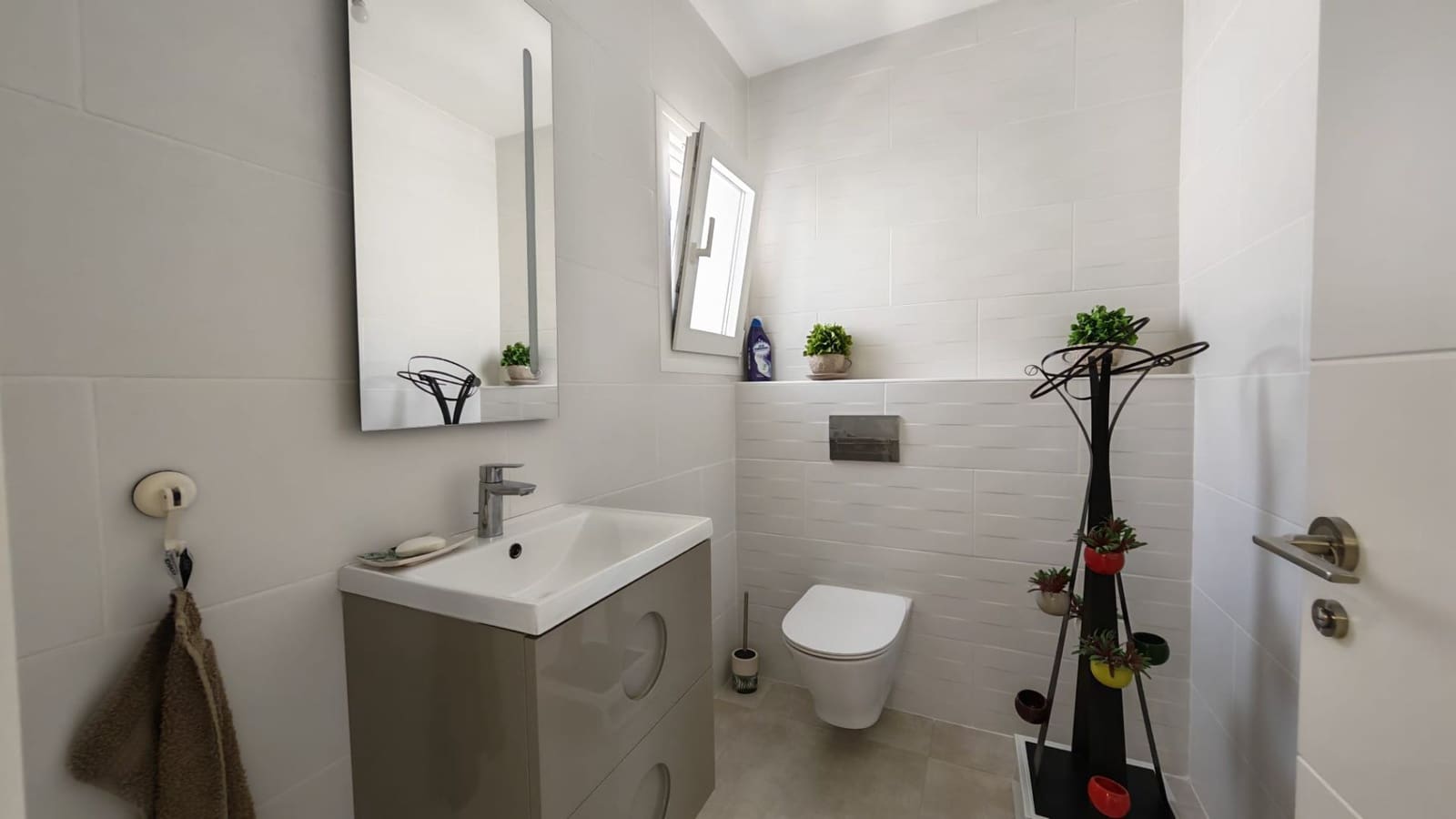 4 bedroom Villa for sale in Calpe / Calp with pool garage - € 849,000 (Ref: 9937540)