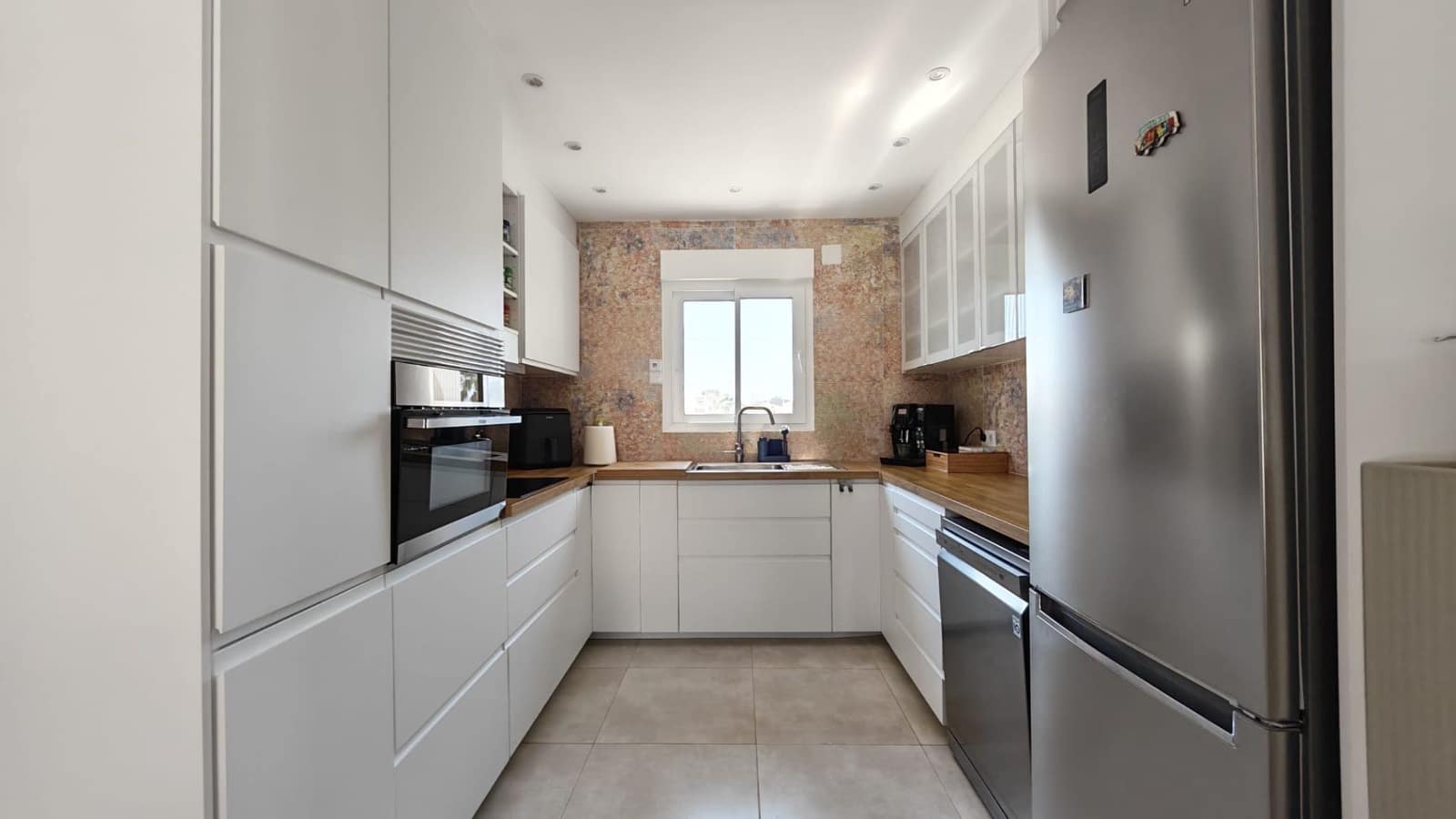 4 bedroom Villa for sale in Calpe / Calp with pool garage - € 849,000 (Ref: 9937540)