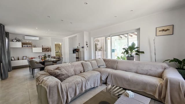 4 slaapkamer Villa te koop in Cometa - Carrió, Calpe / Calp met zwembad garage - € 849.000 (Ref: 9937540)