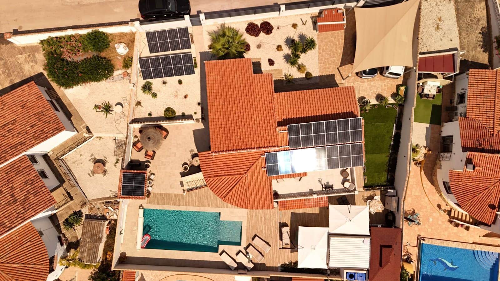 4 bedroom Villa for sale in Calpe / Calp with pool garage - € 849,000 (Ref: 9937540)