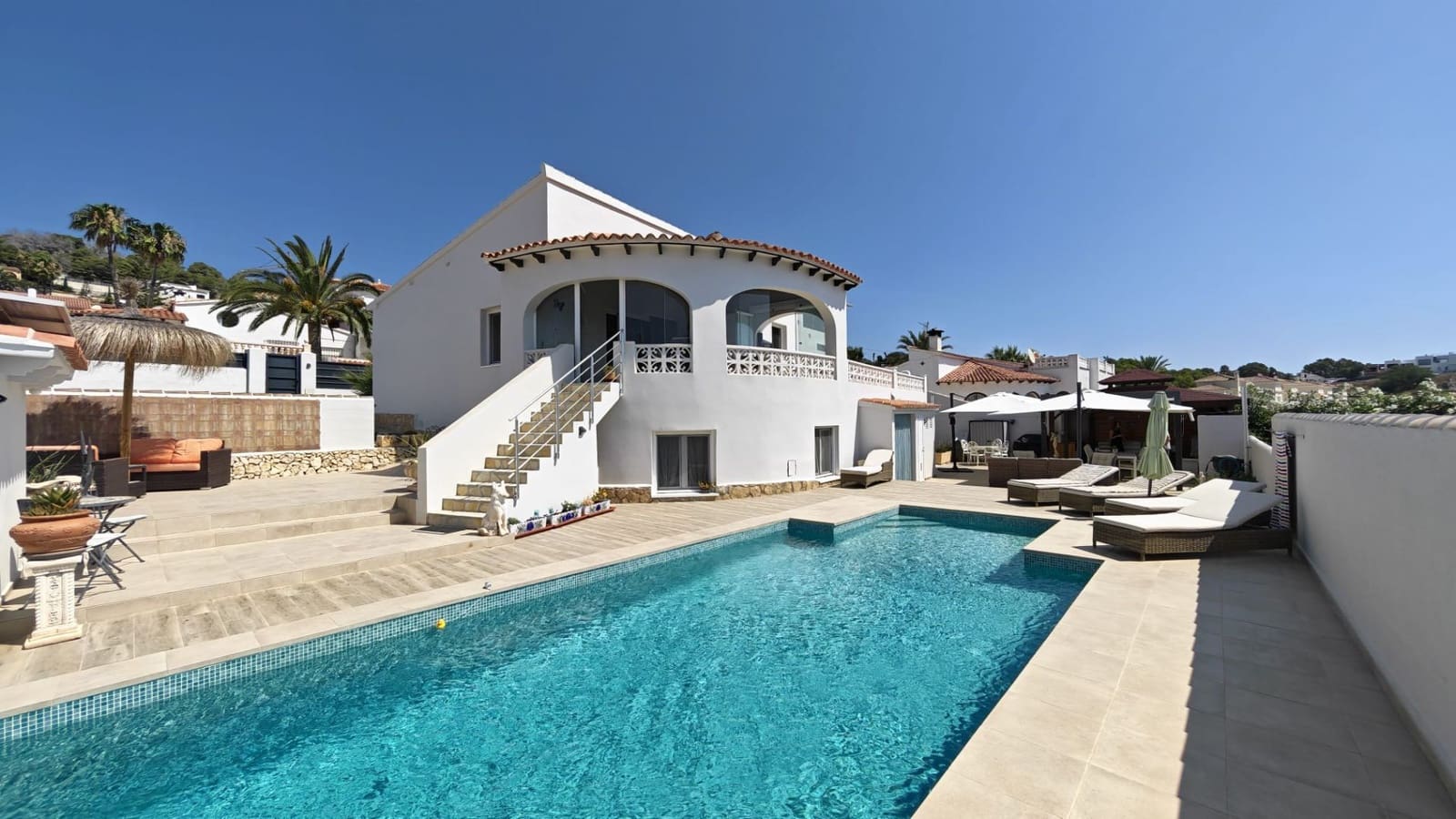 4 bedroom Villa for sale in Calpe / Calp with pool garage - € 849,000 (Ref: 9937540)