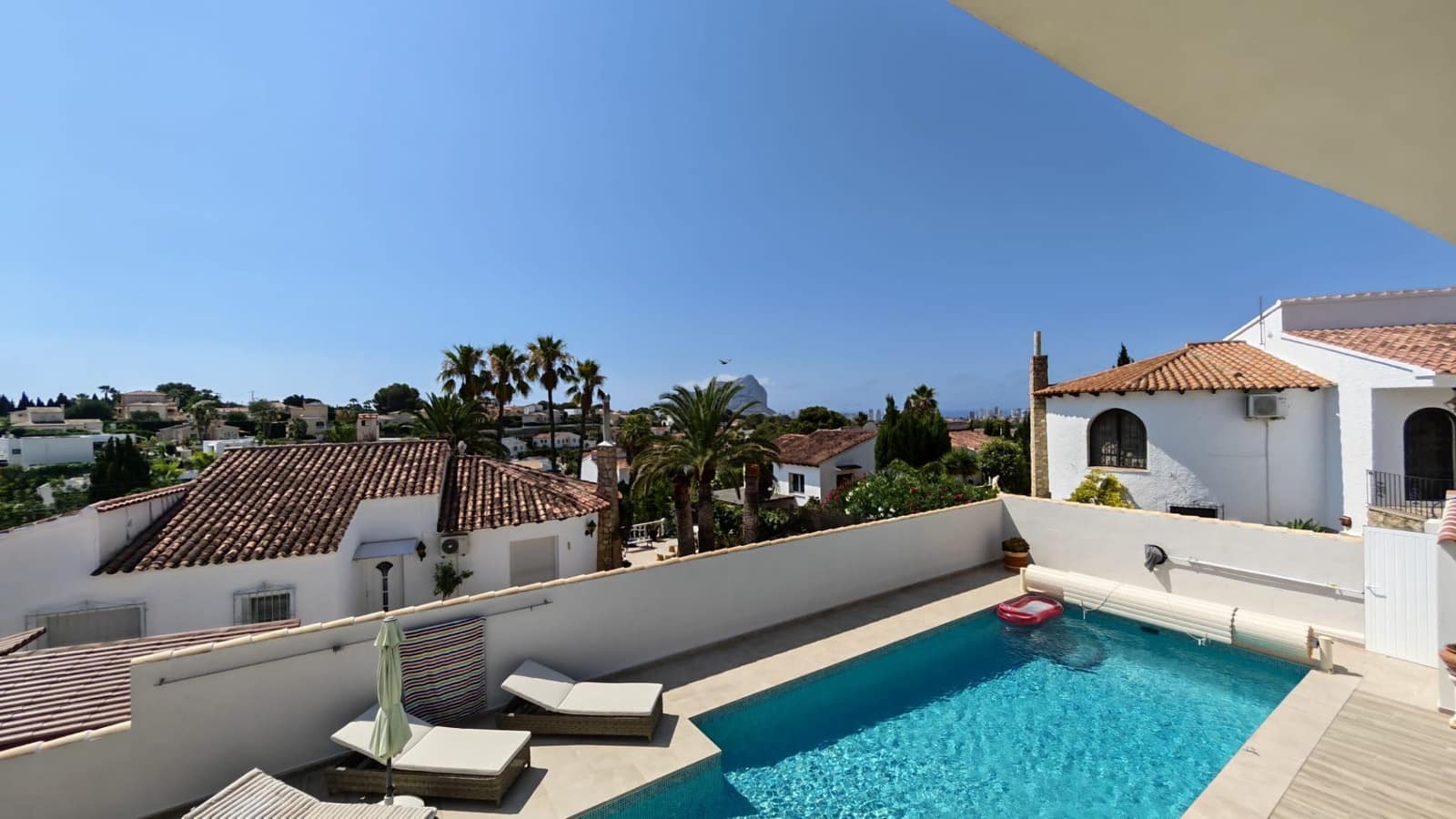 4 bedroom Villa for sale in Calpe / Calp with pool garage - € 849,000 (Ref: 9937540)