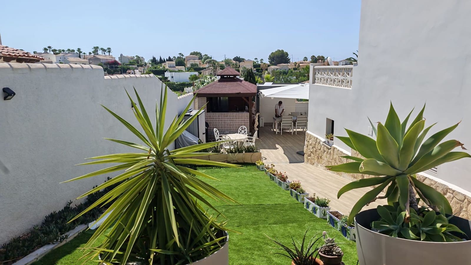 4 bedroom Villa for sale in Calpe / Calp with pool garage - € 849,000 (Ref: 9937540)