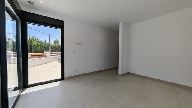 4 makuuhuone Huvila myytävänä paikassa Albir, Alfaz del Pi / L'Alfàs del Pi mukana uima-altaan 
autotalli - 1 190 000 € (Ref: 9939482)