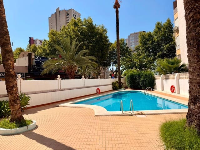 4 soveværelse Lejlighed til salg i Playa Levante, Benidorm med swimmingpool garage - € 420.000 (Ref: 9951993)