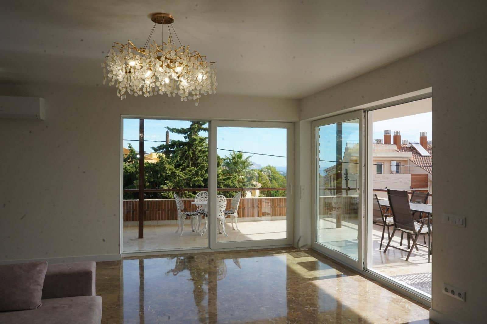 6 bedroom Villa for sale in La Nucia with pool garage - € 1,200,000 (Ref: 9962156)