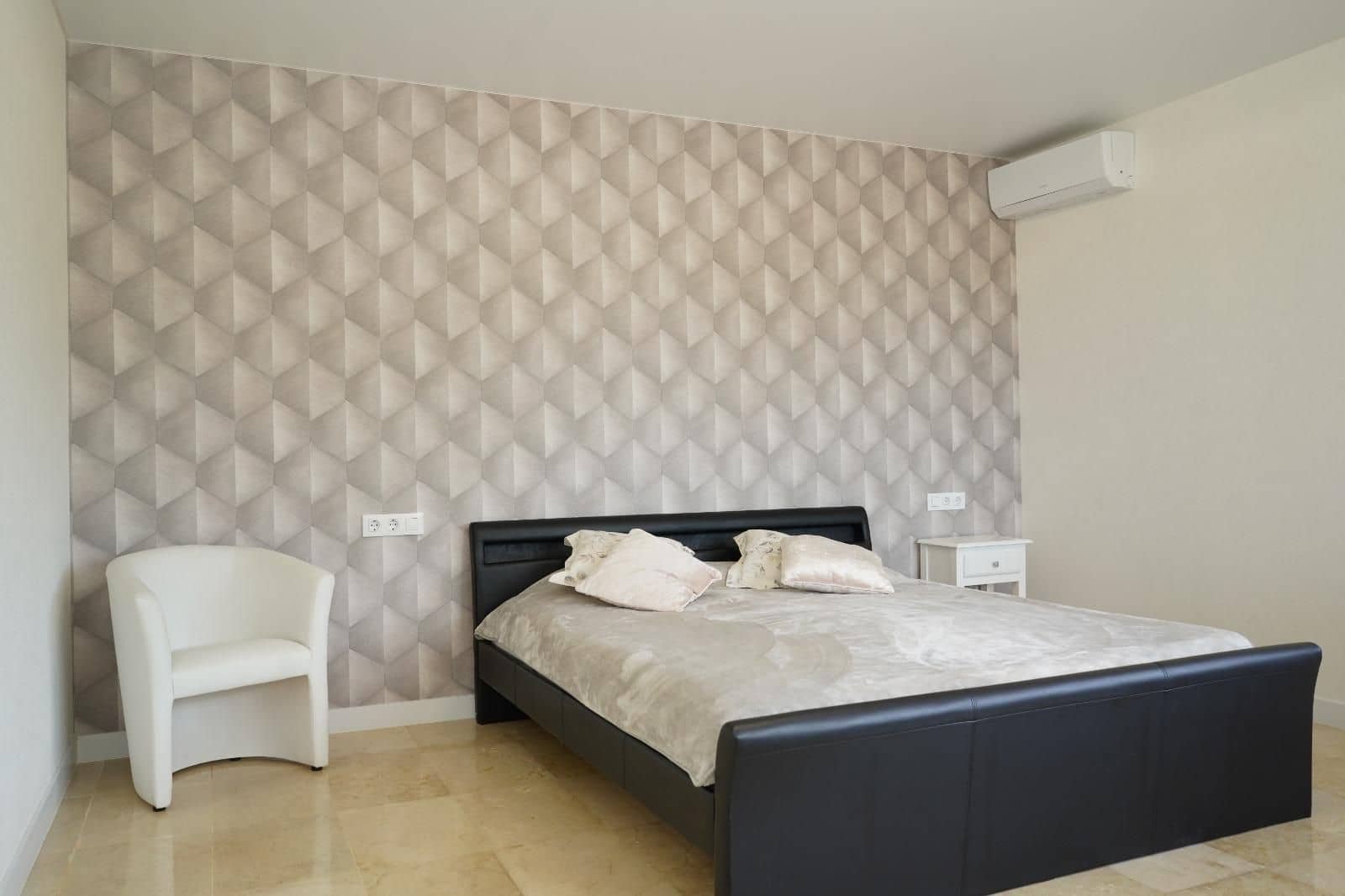 6 bedroom Villa for sale in La Nucia with pool garage - € 1,200,000 (Ref: 9962156)