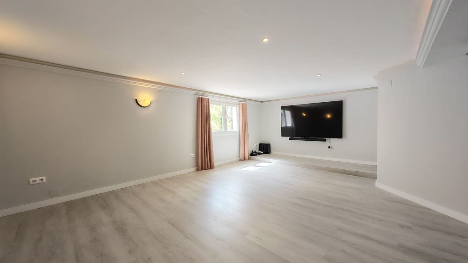 5 chambre Villa/Maison à vendre à Teulada avec piscine garage - 1 499 000 € (Ref: 9966238)