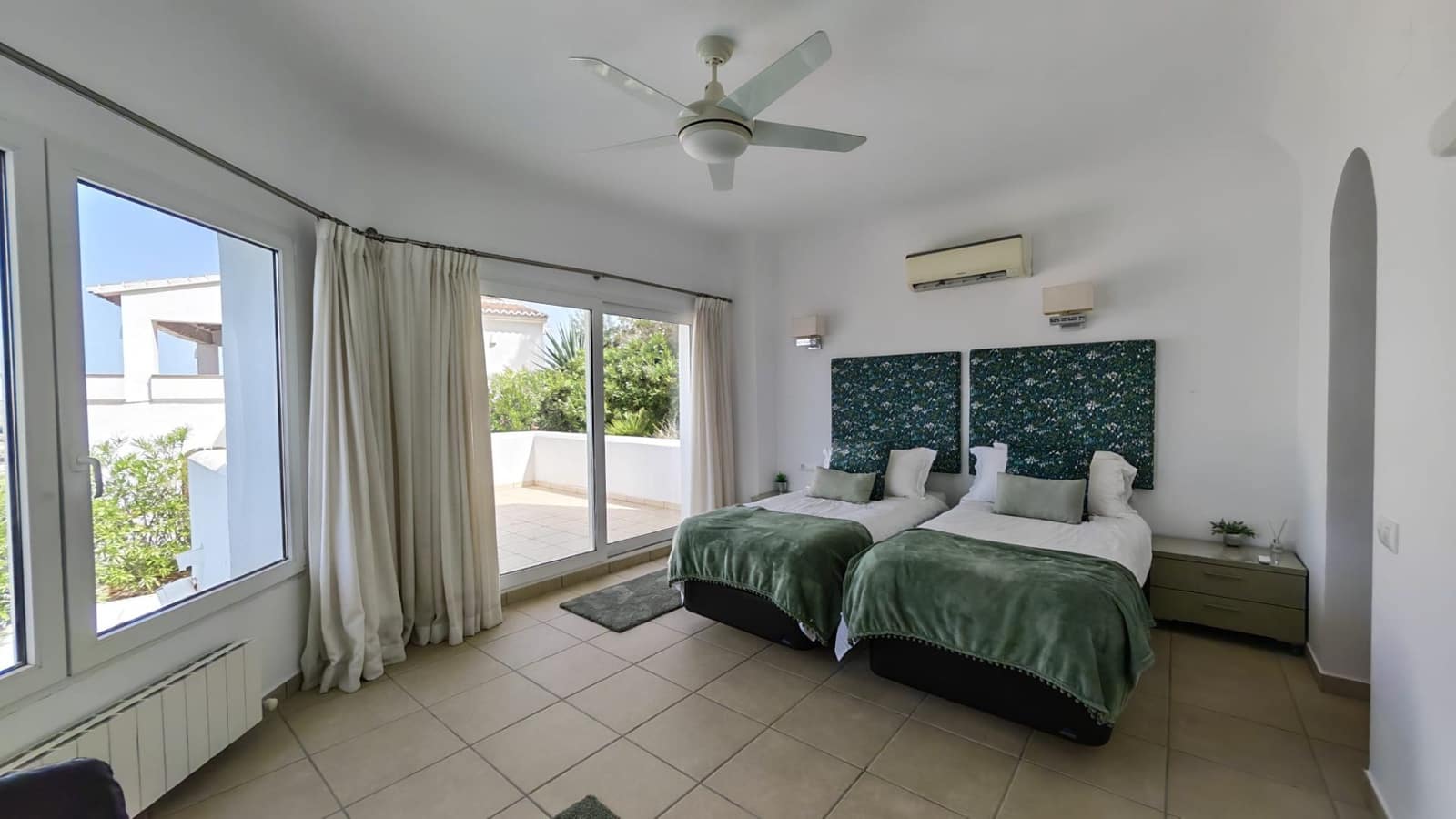 5 chambre Villa/Maison à vendre à Teulada avec piscine garage - 1 499 000 € (Ref: 9966238)