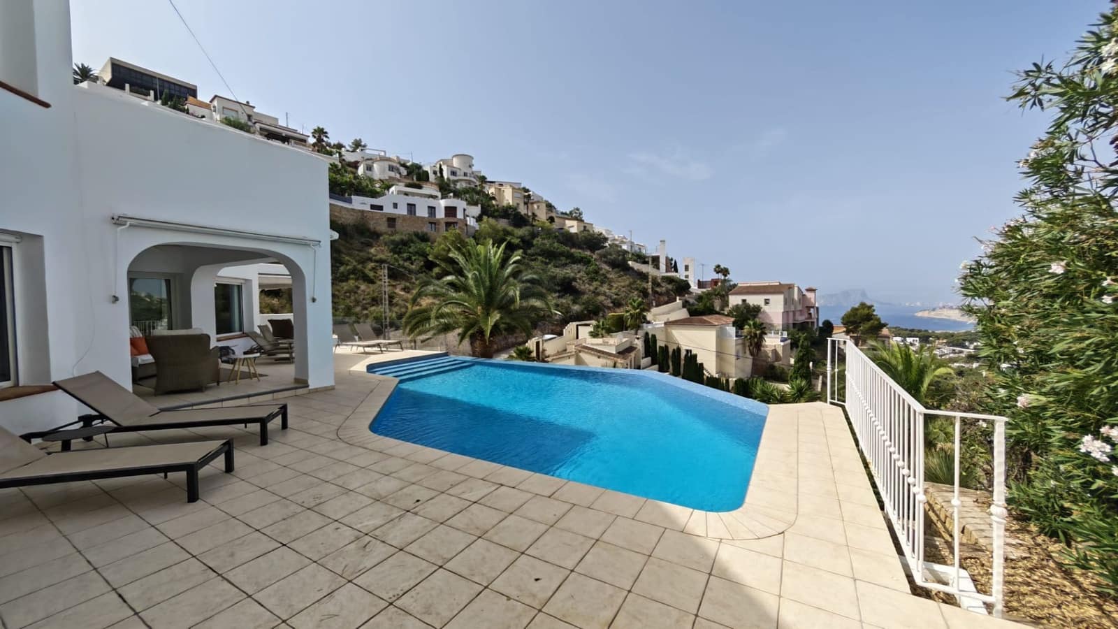 5 chambre Villa/Maison à vendre à Teulada avec piscine garage - 1 499 000 € (Ref: 9966238)