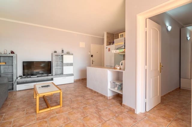 1 chambre Appartement à vendre à Arona avec piscine garage - 219 000 € (Ref: 10006344)