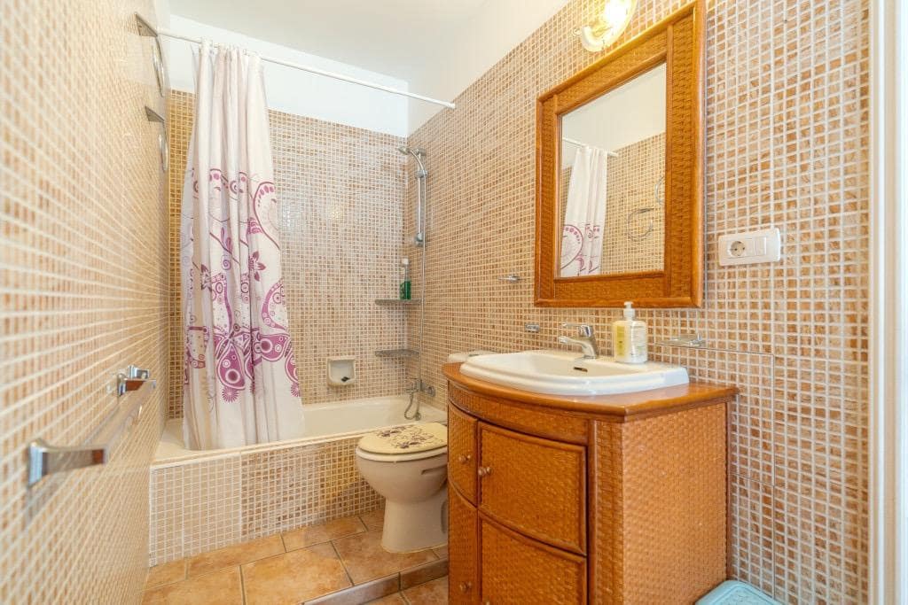 1 chambre Appartement à vendre à Arona avec piscine garage - 219 000 € (Ref: 10006344)