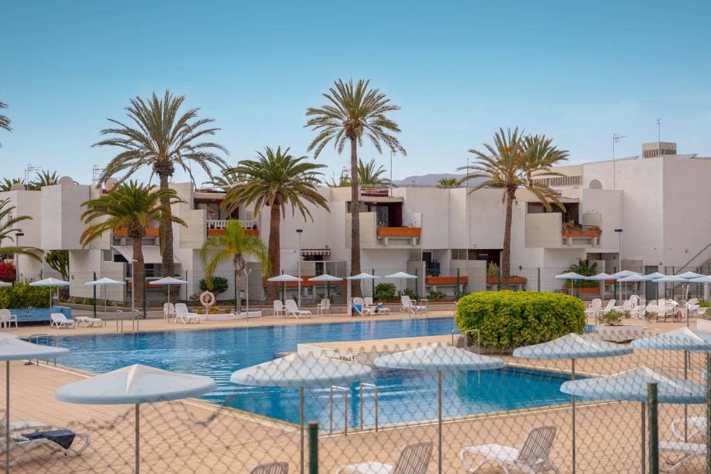 1 chambre Appartement à vendre à Arona avec piscine garage - 219 000 € (Ref: 10006344)
