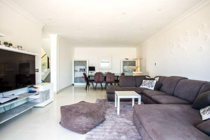 3 sypialnia Willa na sprzedaż w Roque del Conde z basenem garażem - 1 480 000 € (Ref: 10022524)