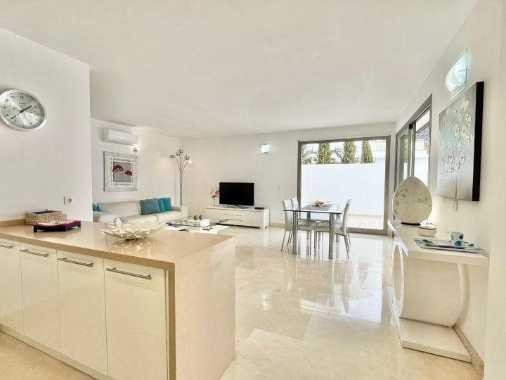 2 sypialnia Penthouse na sprzedaż w La Caleta Adeje z basenem garażem - 980 000 € (Ref: 10022527)