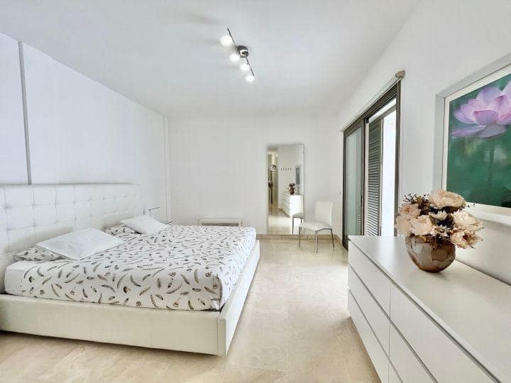 2 sypialnia Penthouse na sprzedaż w La Caleta Adeje z basenem garażem - 980 000 € (Ref: 10022527)