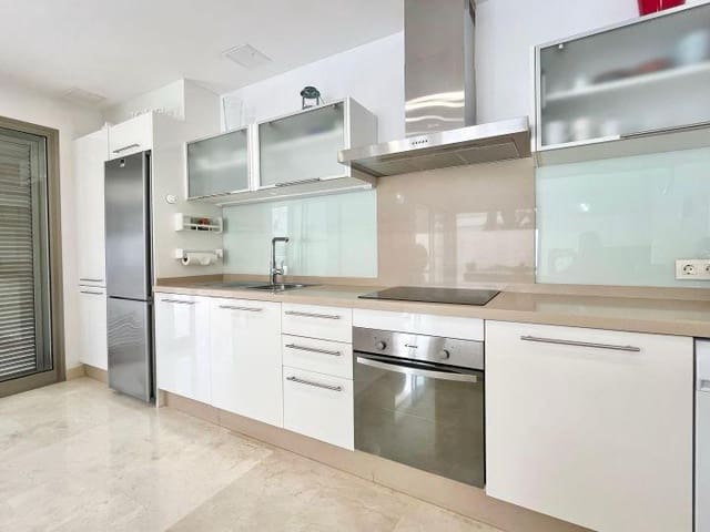 2 sypialnia Penthouse na sprzedaż w La Caleta Adeje, Adeje z basenem garażem - 980 000 € (Ref: 10022527)