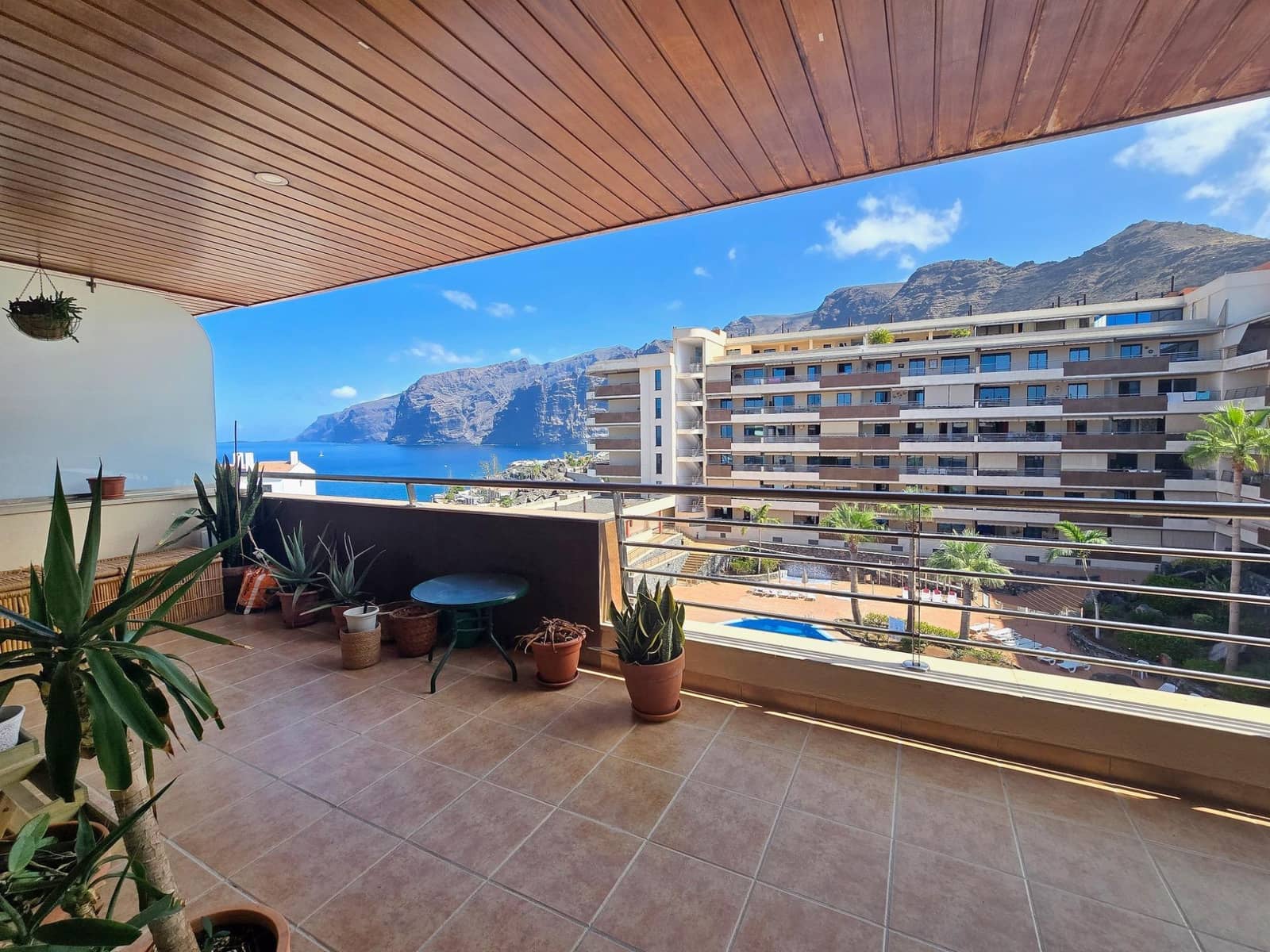 1 chambre Appartement à vendre à Los Gigantes avec piscine garage - 450 000 € (Ref: 10024200)