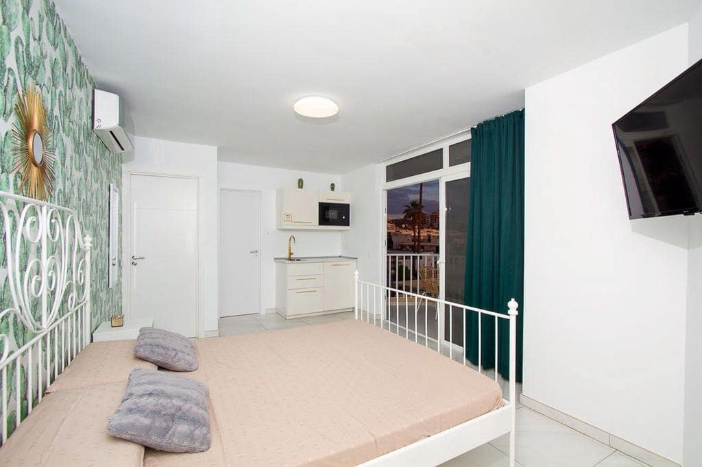 2 Zimmer Apartment zu verkaufen in Playa de las Americas mit Pool Garage - 395.000 € (Ref: 10049326)
