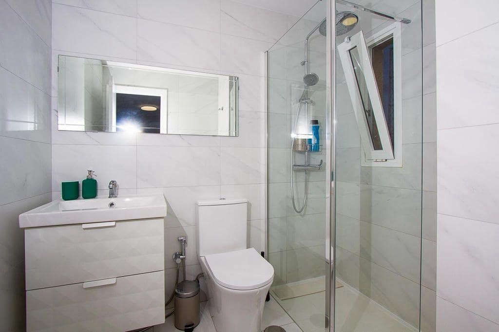 2 Zimmer Apartment zu verkaufen in Playa de las Americas mit Pool Garage - 395.000 € (Ref: 10049326)