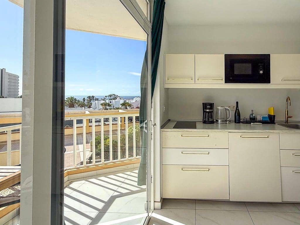 2 Zimmer Apartment zu verkaufen in Playa de las Americas mit Pool Garage - 395.000 € (Ref: 10049326)