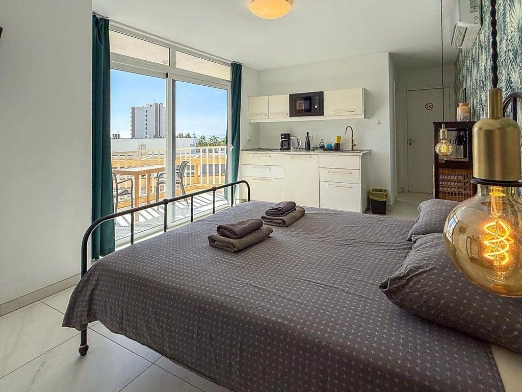 2 Zimmer Apartment zu verkaufen in Playa de las Americas mit Pool Garage - 395.000 € (Ref: 10049326)