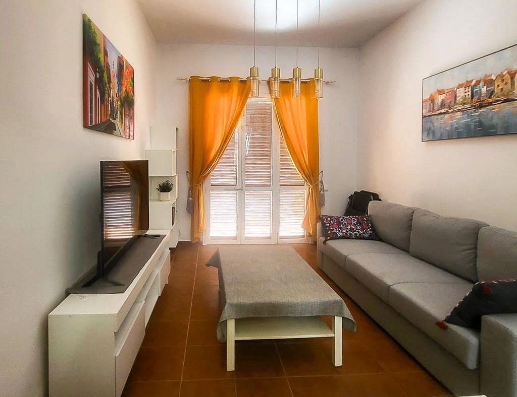 Apartamento de 2 habitaciones en Playa de las Americas en venta con piscina - 325.000 € (Ref: 10049327)